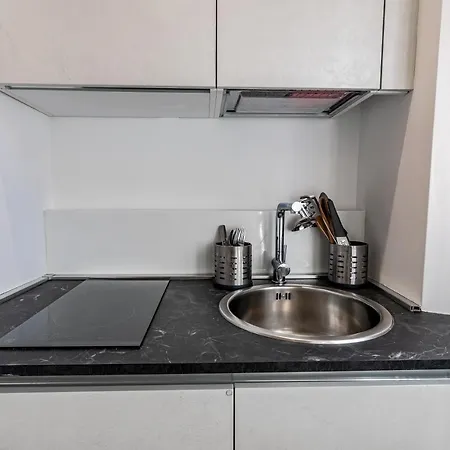 Farini 36 Monumentale District 2pax Wifi * Mediolan